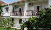 Apartments and rooms VEGA, private accommodation in city Igalo, Montenegro