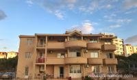 Apartmaji Lasta, zasebne nastanitve v mestu Dobre Vode, Črna gora