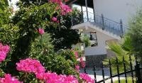 Villa Porto Sun Pefkohori, alojamiento privado en Pefkohori, Grecia